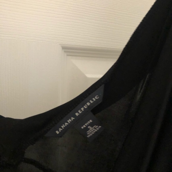 Silky low plunge top, Banana Republic - Picture 2 of 2